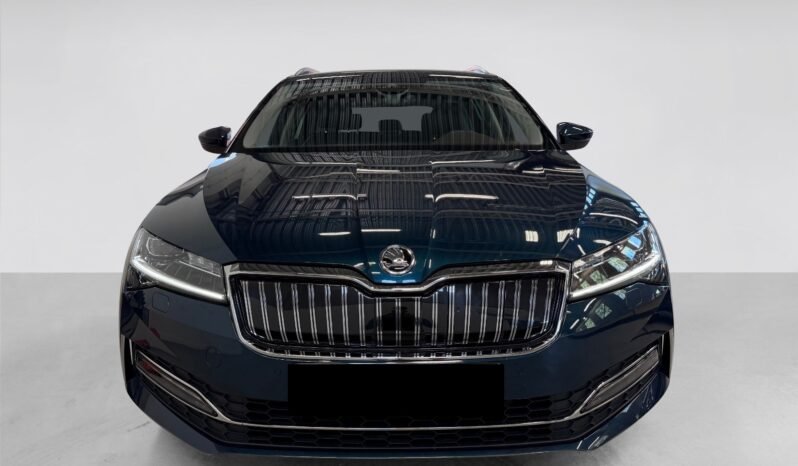 
								Škoda Superb iV Plug-in Hybrid Style full									
