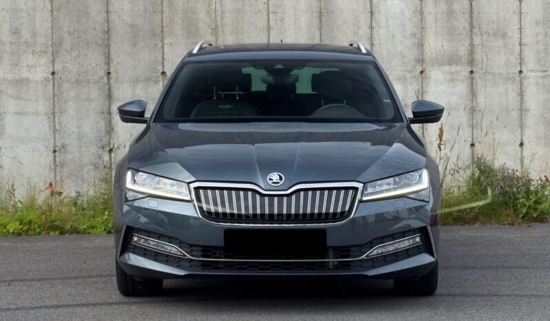 
								Škoda Superb 1.4 TSI iV Laurin & Klement (L&K) full									