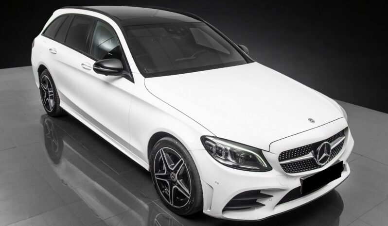 
								Mercedes-Benz C300 de 2x AMG full									
