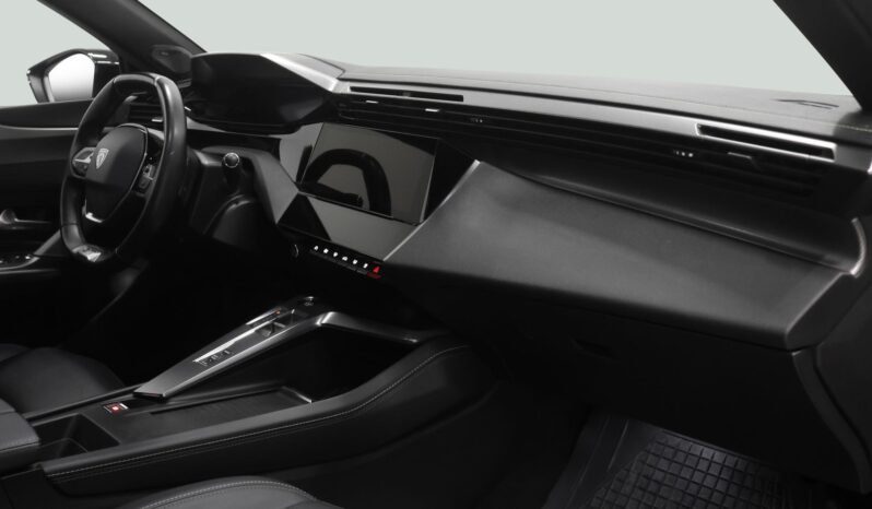 
								Peugeot 408 GT Plug-in Hybrid full									
