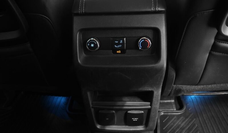 
								Ford S-MAX Titanium full									