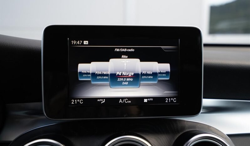 
								Mercedes-Benz GLC 250 d 4MATIC Coupé AMG full									