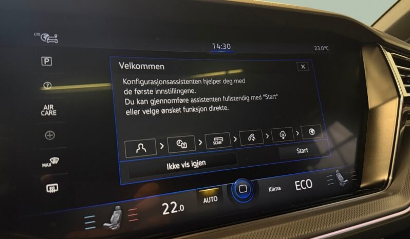 
								Volkswagen Touareg R eHYBRID V6 4MOTION full									