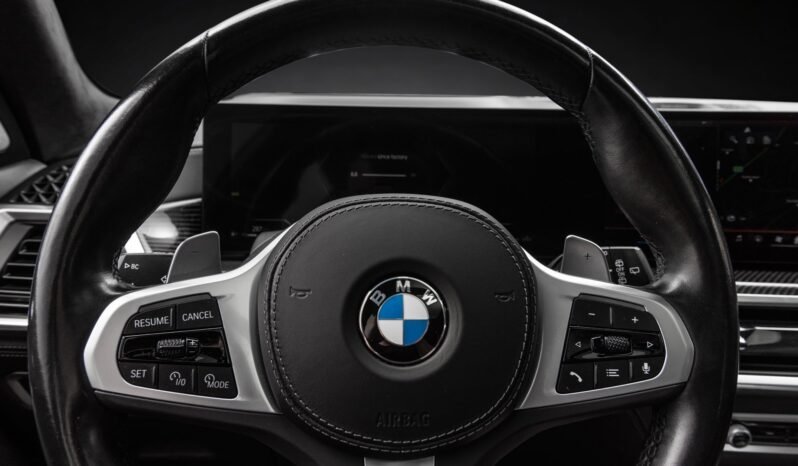 
								BMW X7 xDrive40d M Sport full									