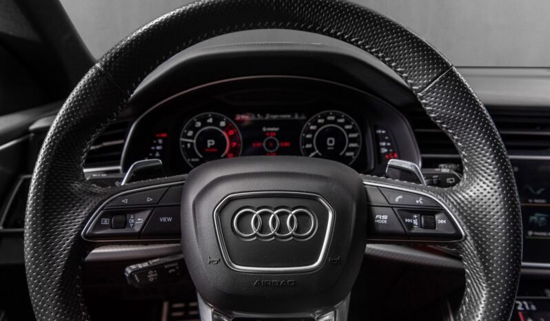 
								Audi RS Q8 full									