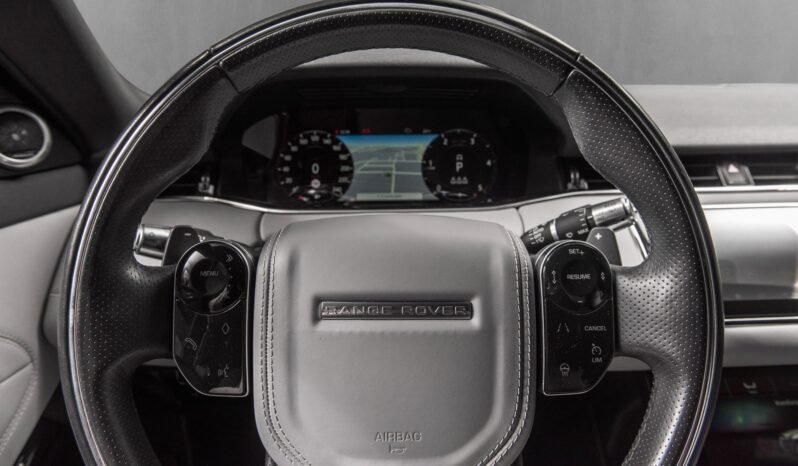 
								Land Rover Range Rover Evoque 2.0D R-Dynamic full									