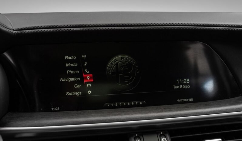 
								Alfa Romeo Stelvio 2.0 Turbo 280 ch Super AWD full									