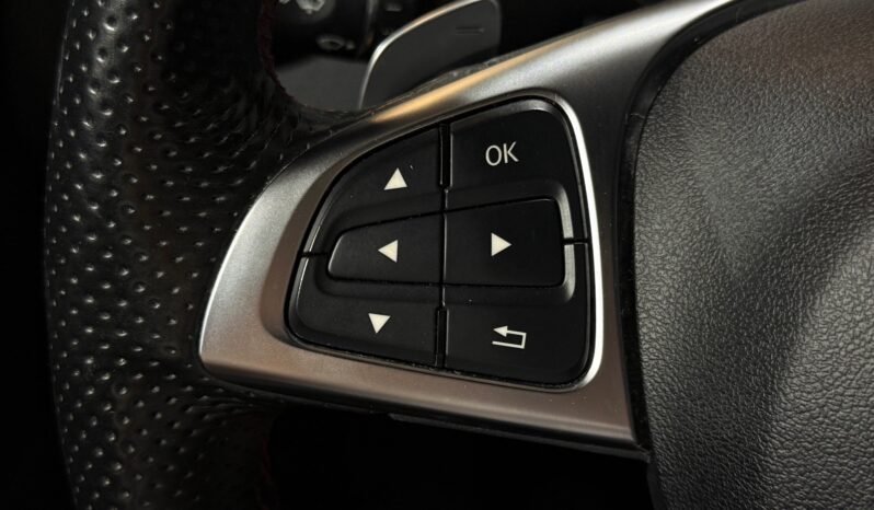 
								Mercedes-Benz CLA 180 AMG full									