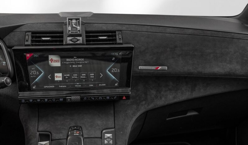 
								DS 7 Crossback Performance Line E-TENSE 4×4 full									
