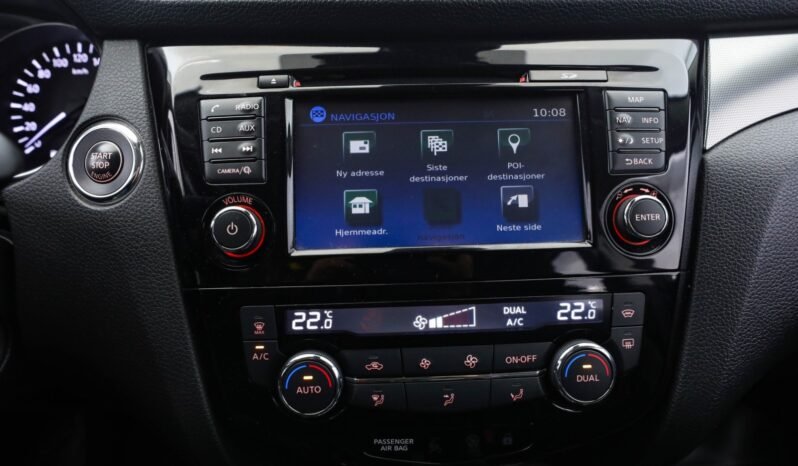 
								Nissan Qashqai DIG-T 116 ch Tekna full									