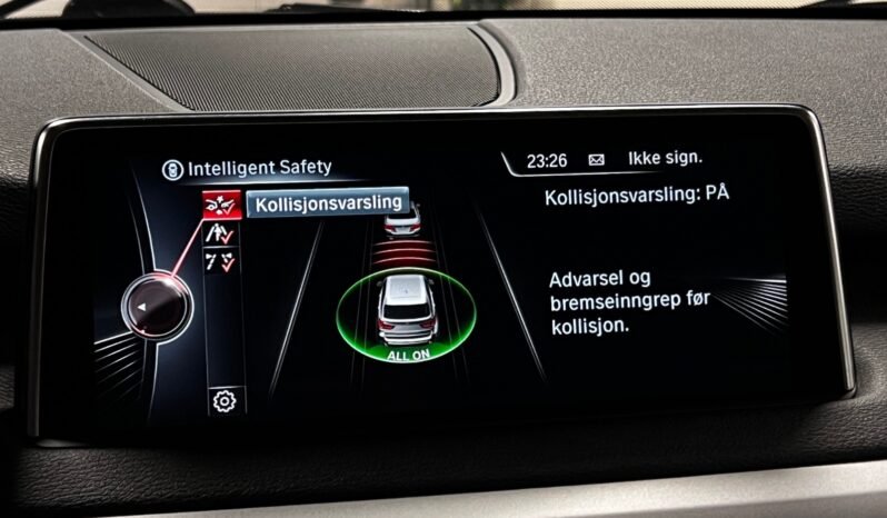 
								BMW X5 xDrive40e iPerformance full									