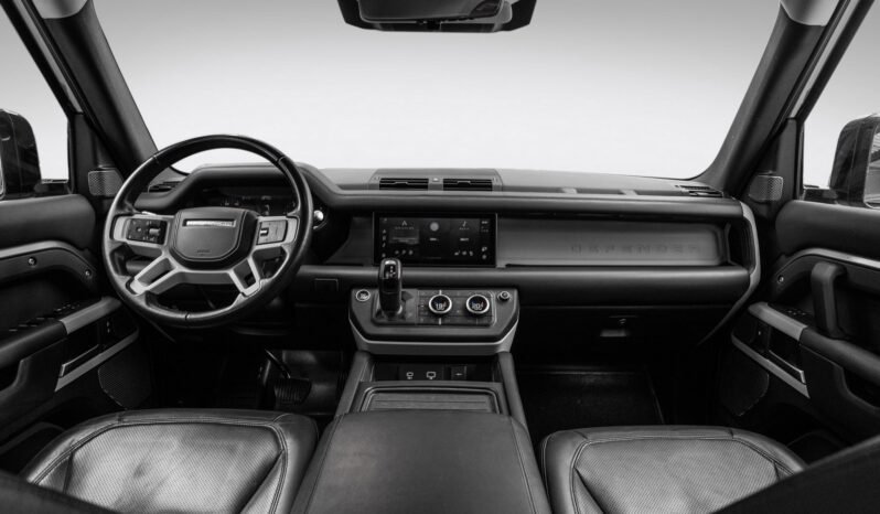 
								Land Rover Defender 110 D240 – Première Édition full									