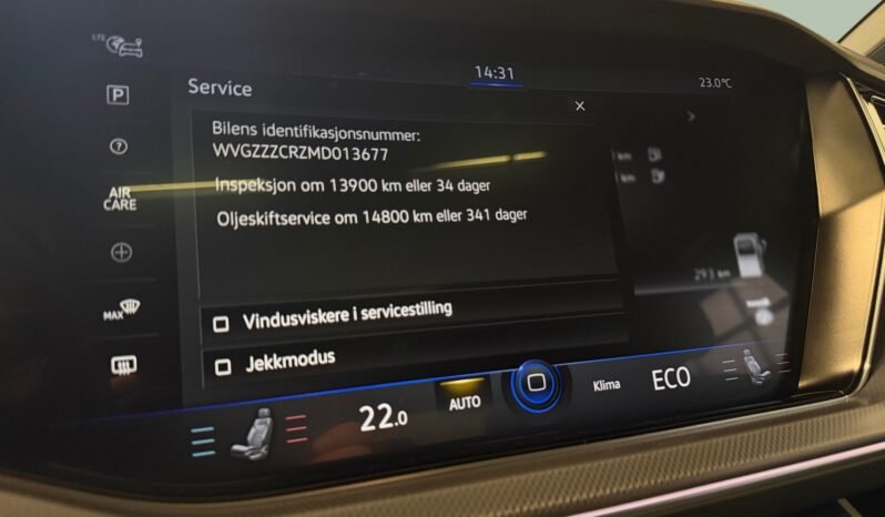 
								Volkswagen Touareg R eHYBRID V6 4MOTION full									