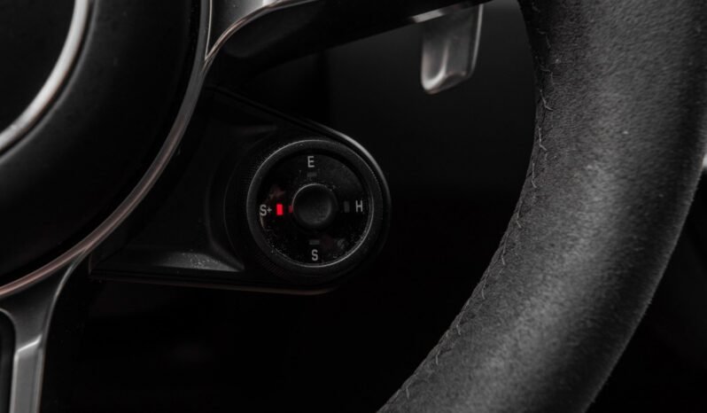 
								Porsche Cayenne Coupé E-Hybrid SportDesign full									