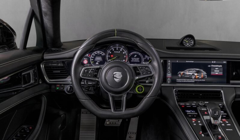 
								Porsche Panamera Turbo S Techart Grand GT full									