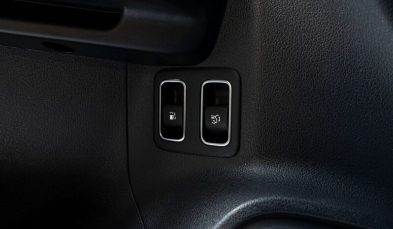 
								Mercedes-Benz B 250 e Plug-in Hybrid full									