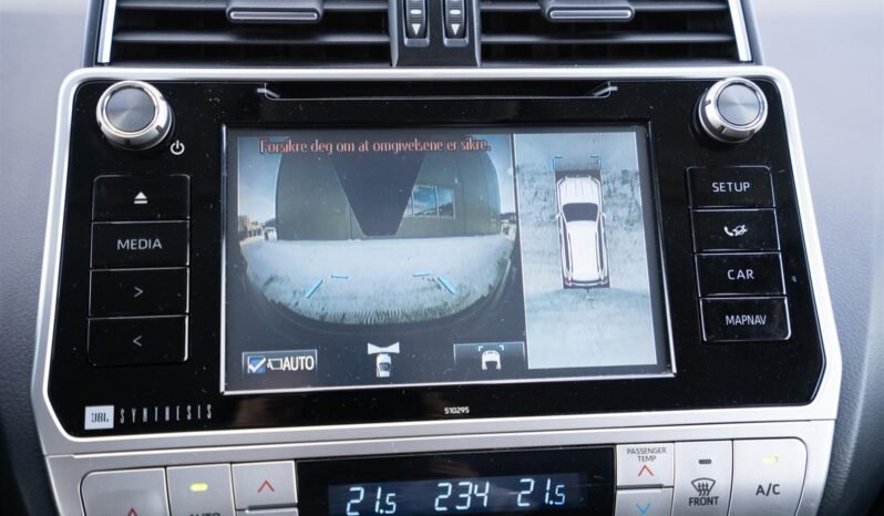 
								Toyota Land Cruiser 2.8 D-4D GX full									