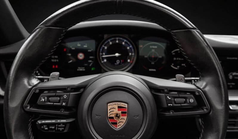 
								Porsche 911 Carrera S Cabriolet full									