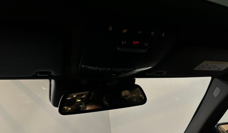 
								Mercedes-Benz C 350 e full									