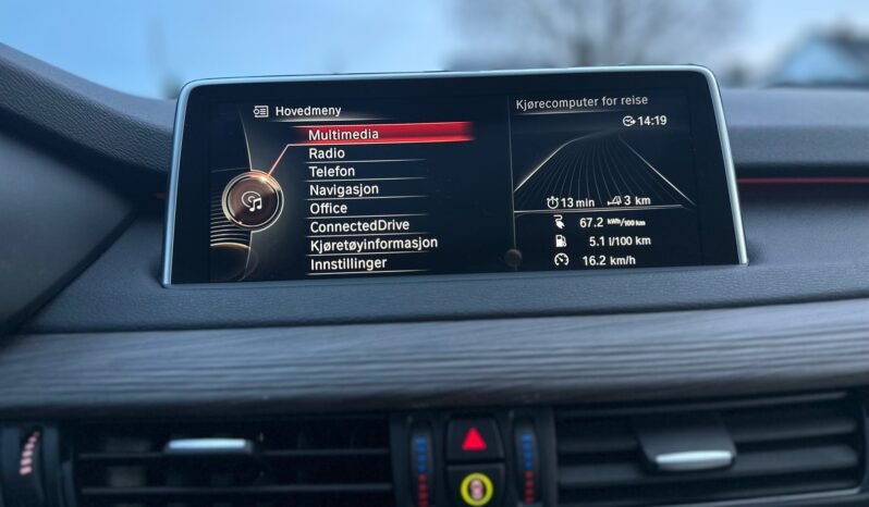 
								BMW X5 xDrive40e M-Sport full									