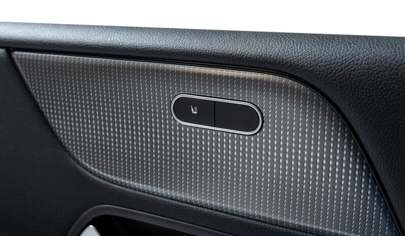 
								Mercedes-Benz B 250 e Plug-in Hybrid full									