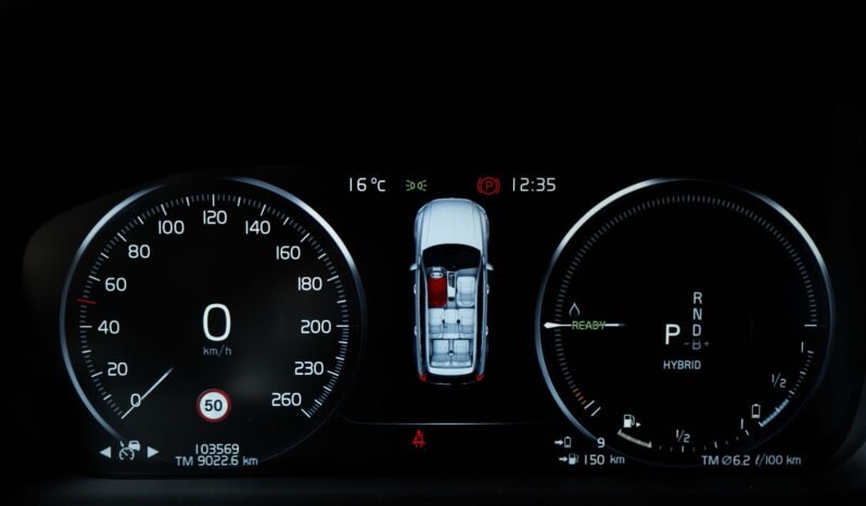 
								Volvo XC90 T8 AWD Inscription full									