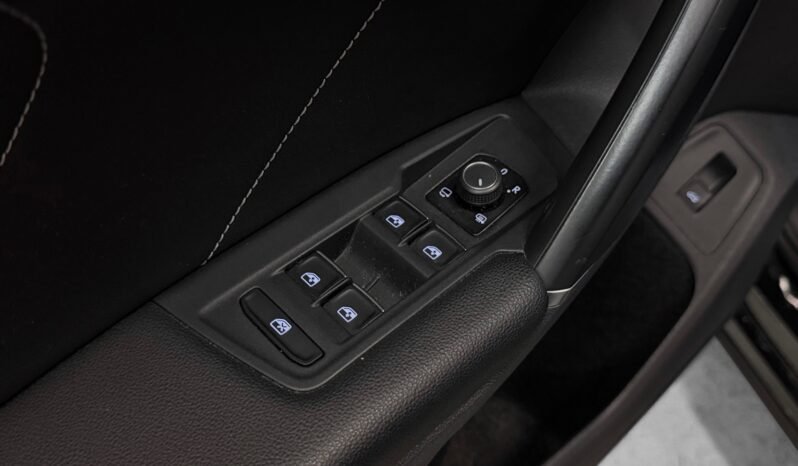 
								Volkswagen Tiguan 150 ch 4MOTION DSG R-Line full									