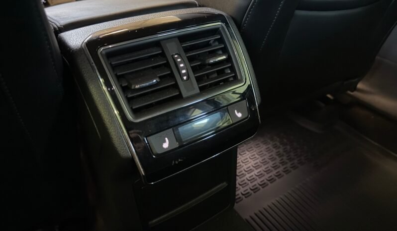 
								Škoda Superb iV Plug-in Hybrid Style full									