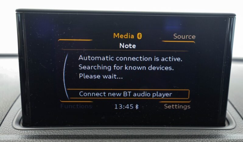 
								Audi A3 Sportback e-tron full									