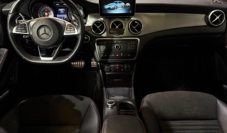 
								Mercedes-Benz CLA 180 AMG full									