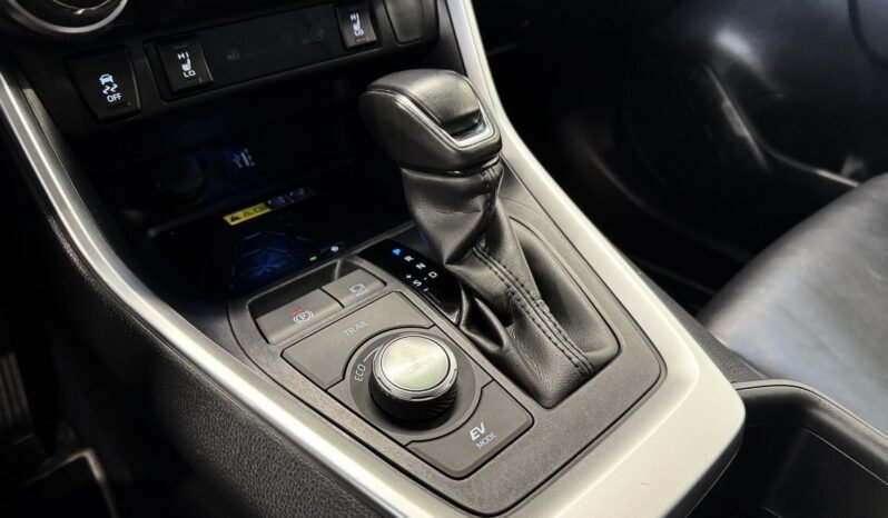 
								Toyota RAV4 Hybrid AWD-i Style full									