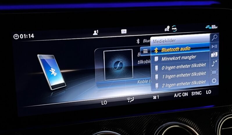 
								Mercedes-Benz E 300 de 4MATIC 2x AMG full									