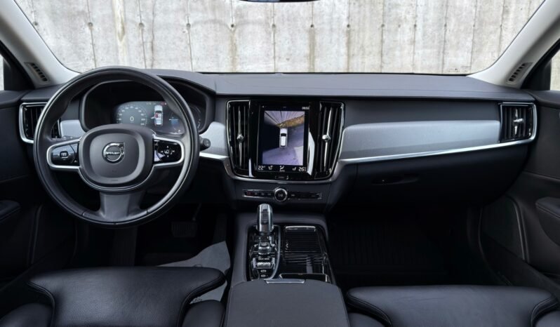 
								Volvo V90 T8 Twin Engine 408 ch Inscription AWD full									