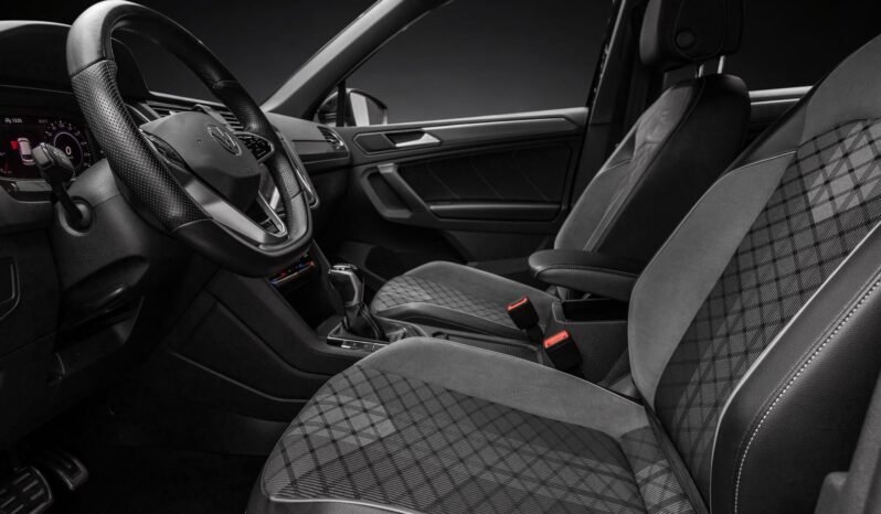 
								Volkswagen Tiguan eHybrid 245 ch R-Line full									