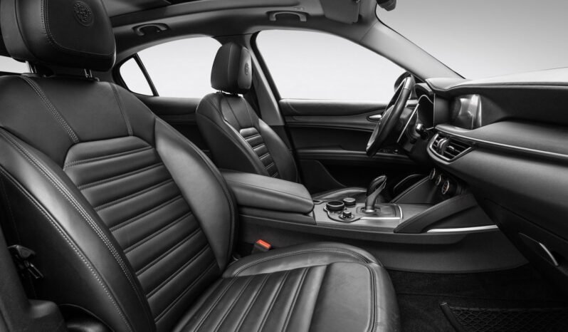 
								Alfa Romeo Stelvio 2.0 Turbo 280 ch Super AWD full									