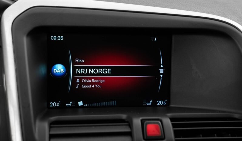 
								Volvo XC60 D5 AWD Summum full									