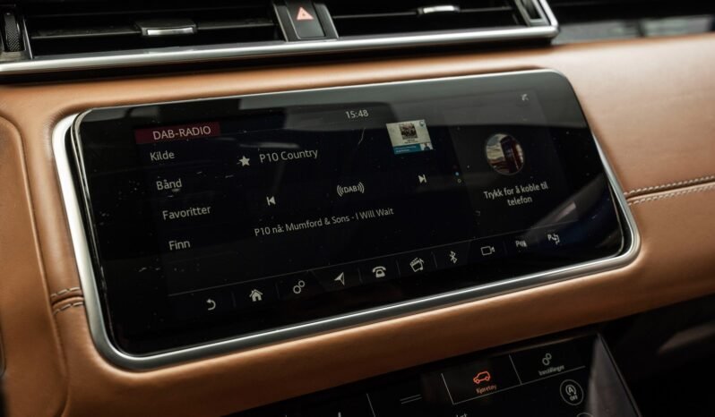 
								Land Rover Range Rover Velar 3.0D 300 ch R-Dynamic HSE full									