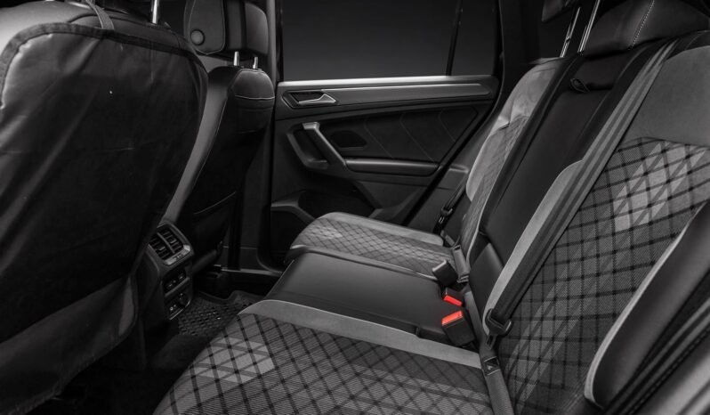 
								Volkswagen Tiguan eHybrid 245 ch R-Line full									