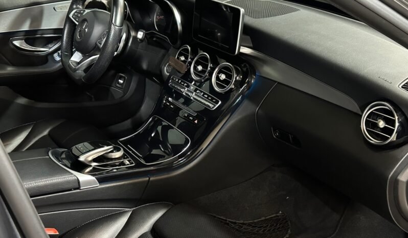 
								Mercedes-Benz C 350 e full									