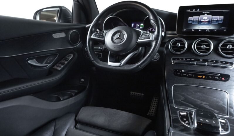 
								Mercedes-Benz GLC 350 e Plug-in Hybrid AMG full									