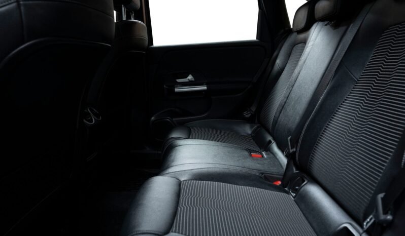 
								Mercedes-Benz B 250 e Plug-in Hybrid full									