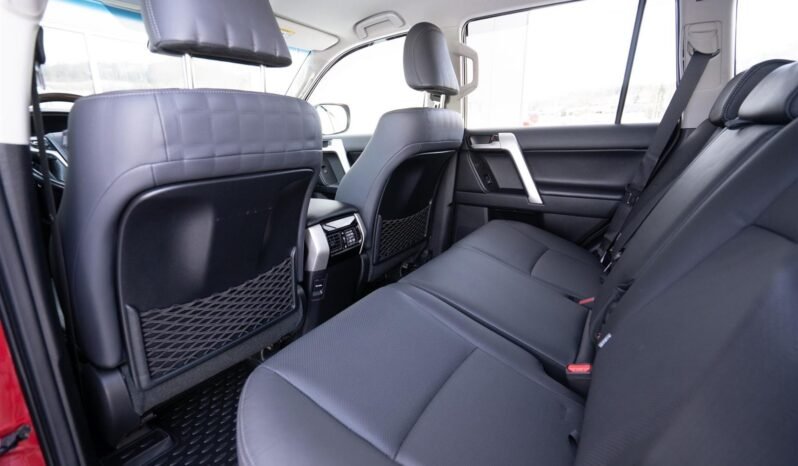 
								Toyota Land Cruiser 2.8 D-4D GX full									