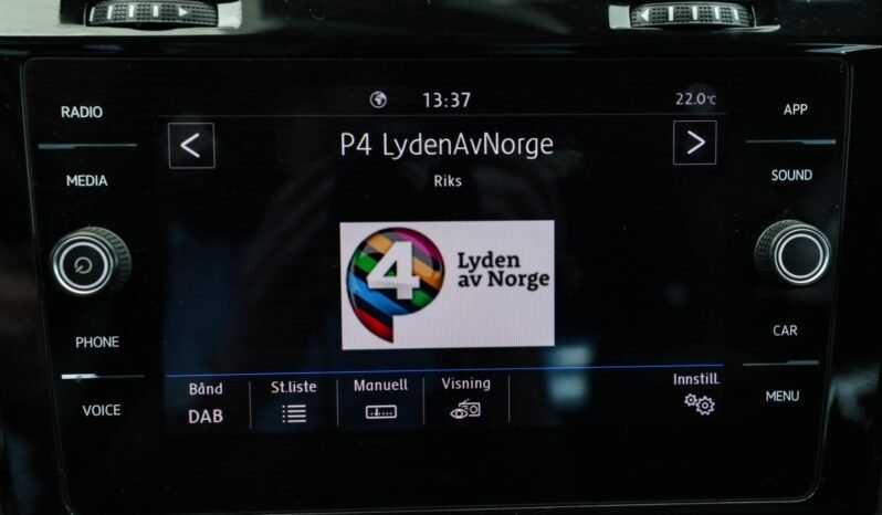 
								Volkswagen Golf VII GTE Facelift full									
