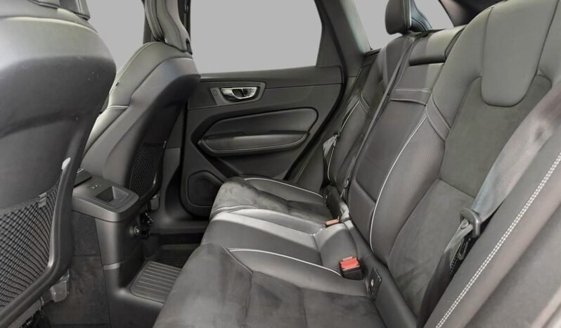 
								Volvo XC60 T8 AWD R-Design full									