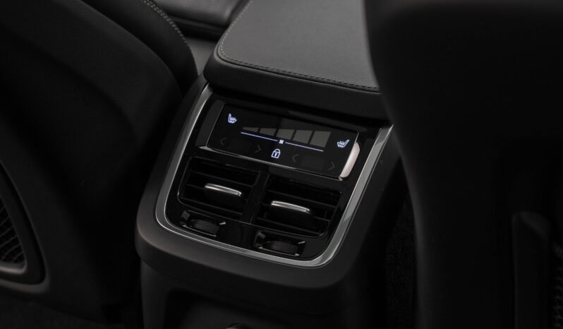 
								Volvo XC90 T8 Ultimate Dark Edition full									