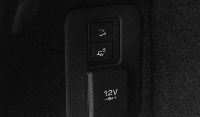 
								Land Rover Range Rover Evoque 2.0D R-Dynamic full									