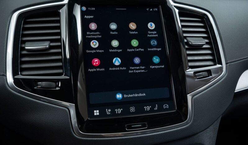 
								Volvo XC90 T8 Recharge Ultra Bright full									