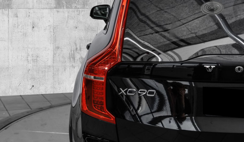 
								Volvo XC90 T8 AWD Plug-In Hybrid Ultra Dark 456 ch full									