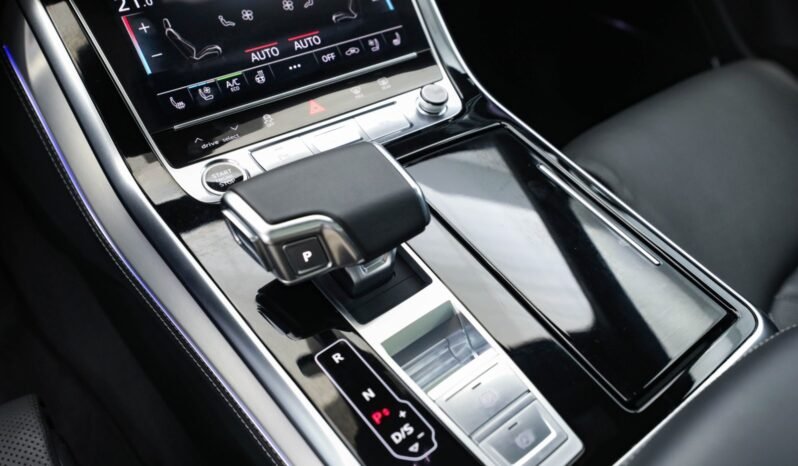 
								Audi Q7 60 TFSI e quattro S line full									