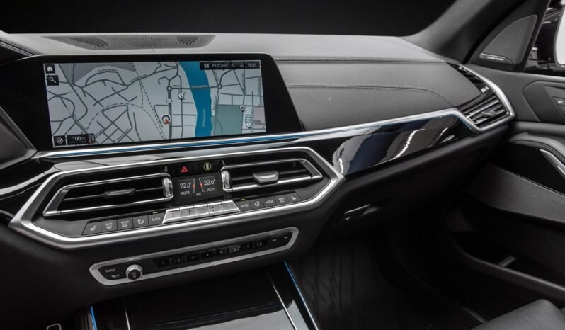 
								BMW X5 M-Sport Individual full									